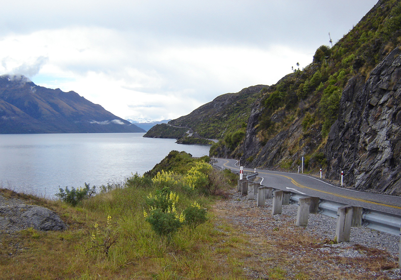 scenic route naar Queenstown op zuidereiland Nieuw-Zeeland