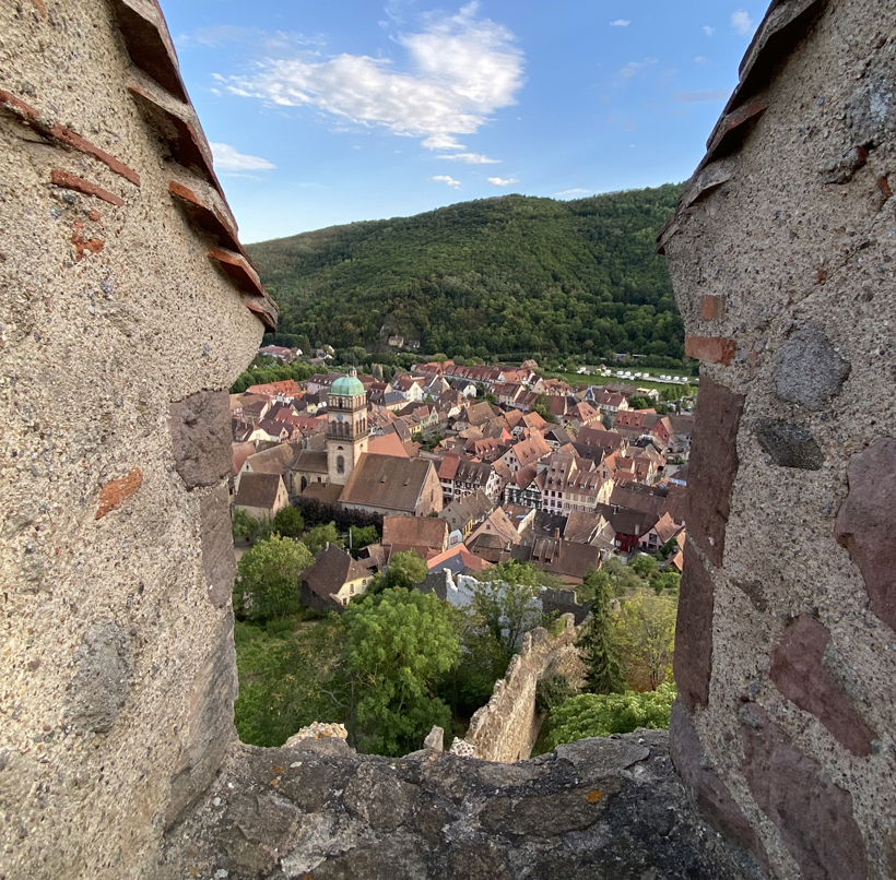 zicht vanop kasteel schlossberg in Kaysersberg